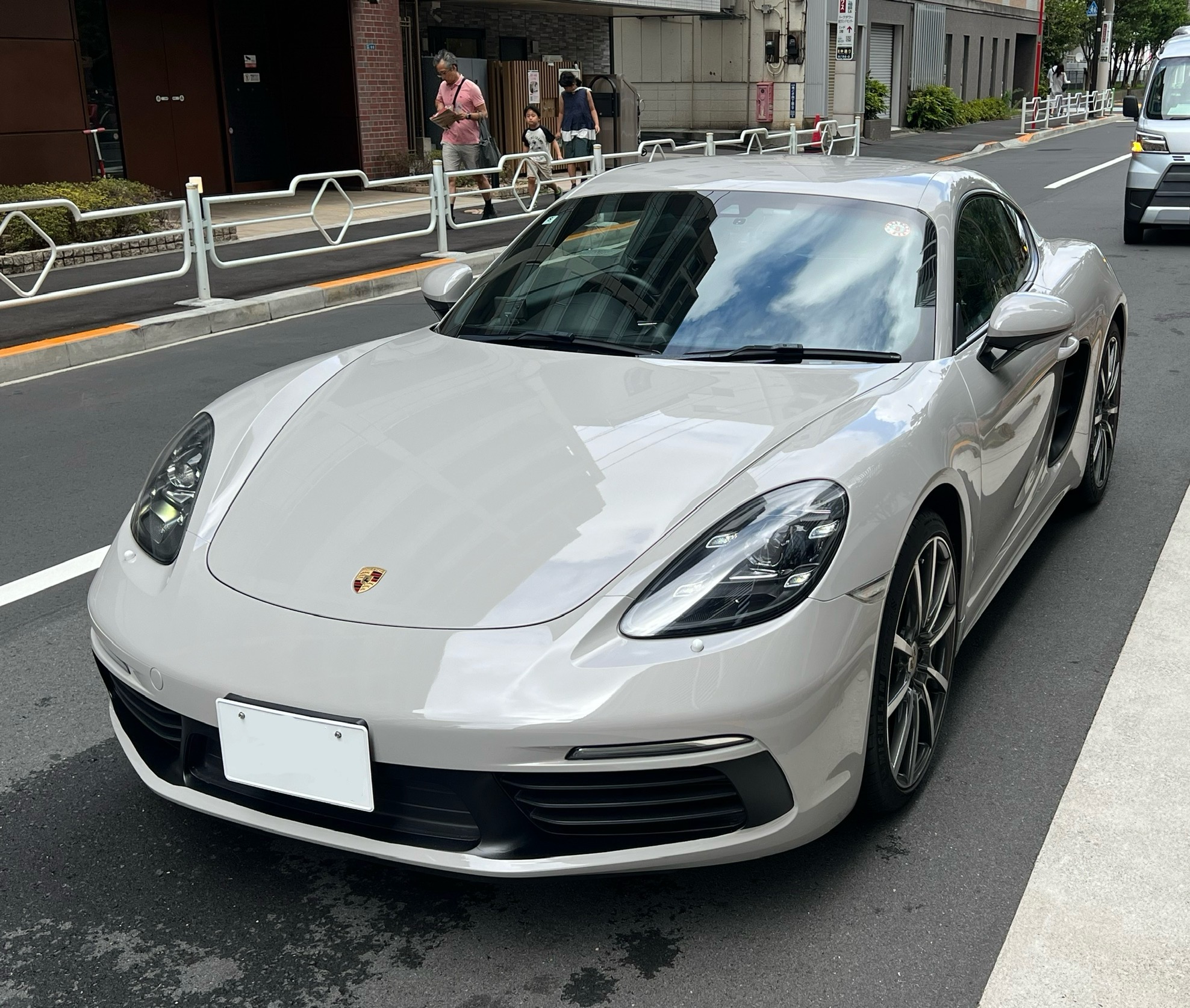 ポルシェ 型式982 マットグレーラッピング