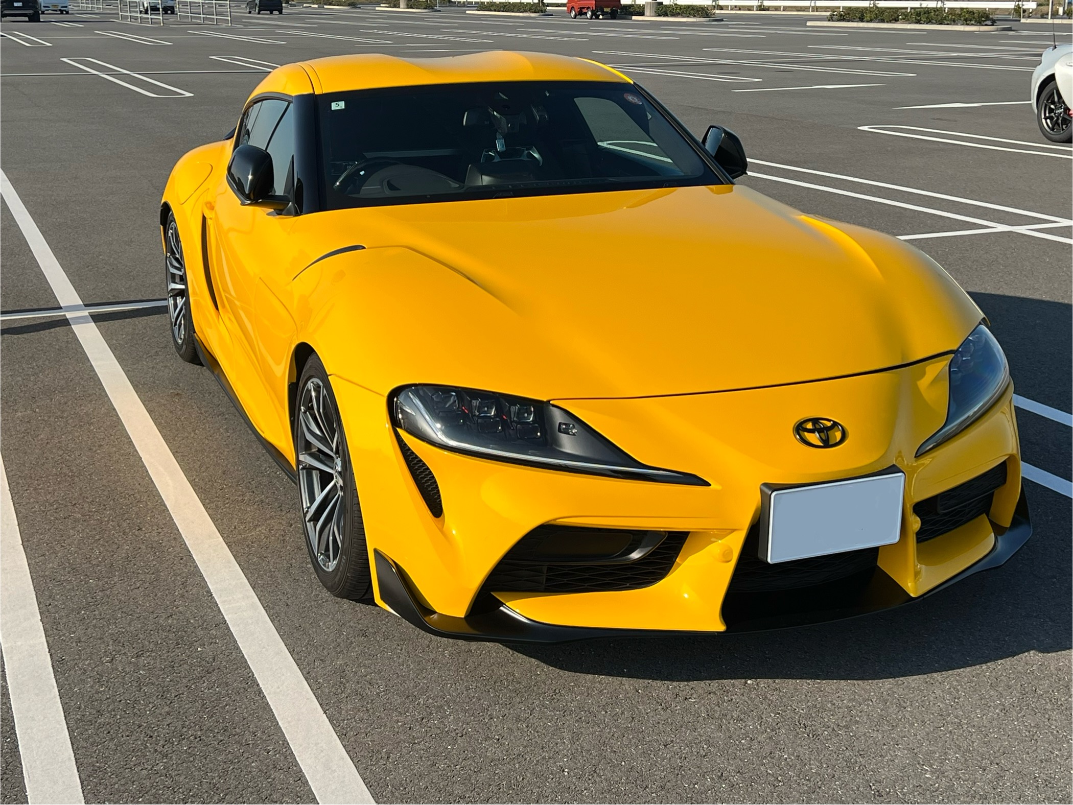 GR Supra ヒマワリイエローラッピング
